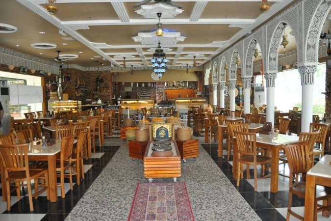 restaurants furniture Al Qasr Restaurant  - 