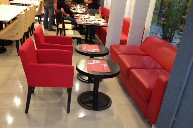 restaurants furniture Duck N Such  - 